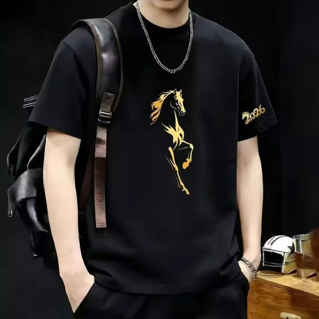 Kaos Pria Viral 2026 / T-shirt Pria Putih Motif Kuda Emas Premium / Kaos Oversize Korean Style / Baju Pria Murah Berkualitas